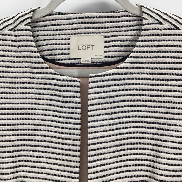 Loft Striped Suit Jacket Blazer Open Front Lightweight Black/Creme Size 4 Petite - Picture 3 of 8